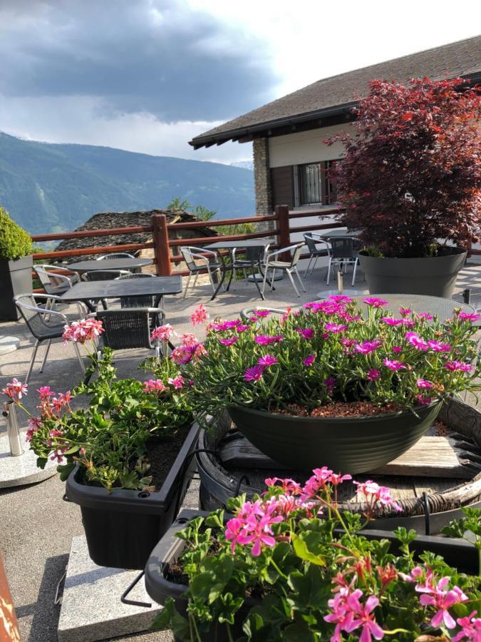 Cafe Cher-Mignon Et Chambres D'Hotes Chermignon-d'en Haut Exterior photo